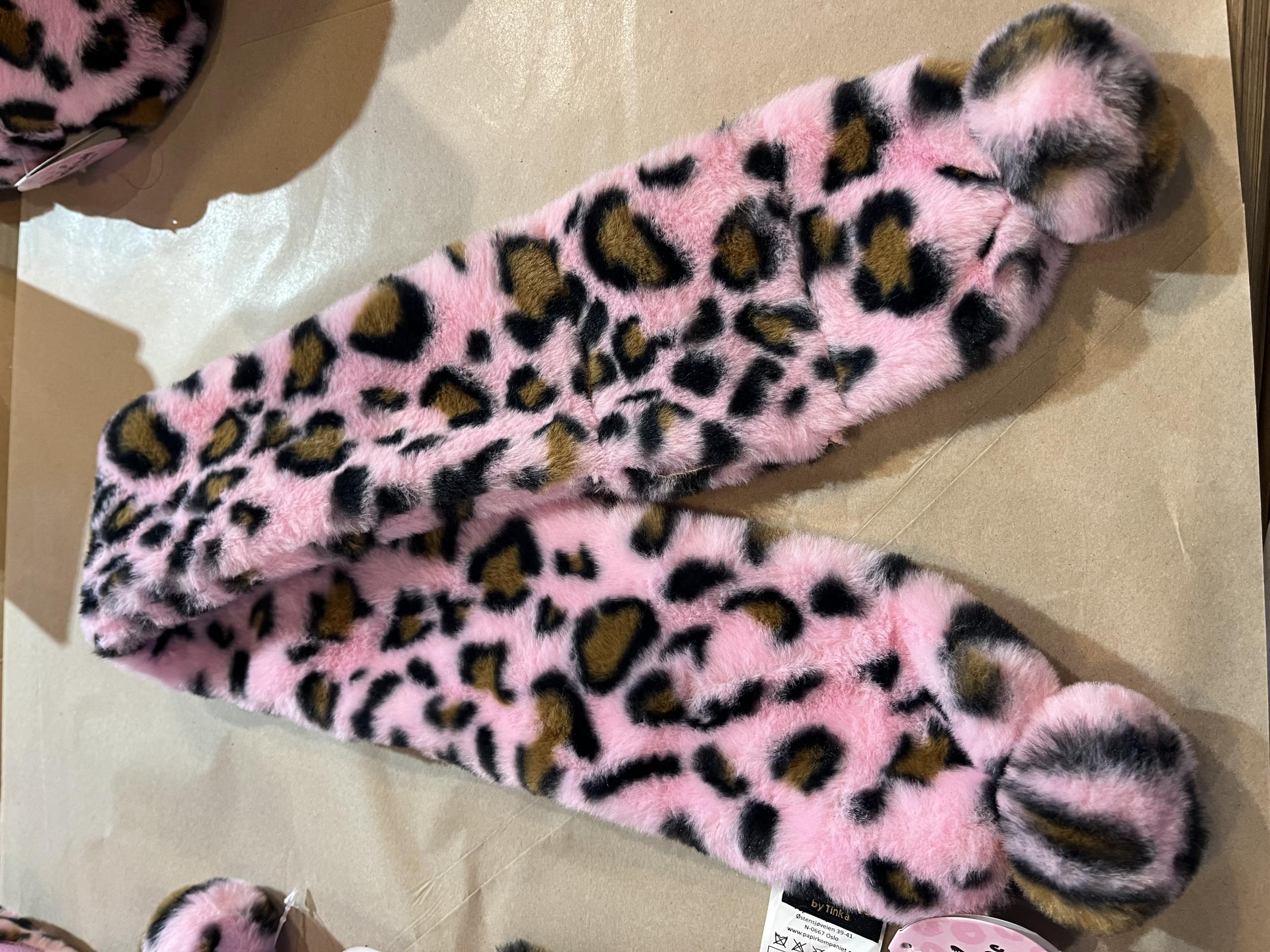 halsduk rosa leo-style